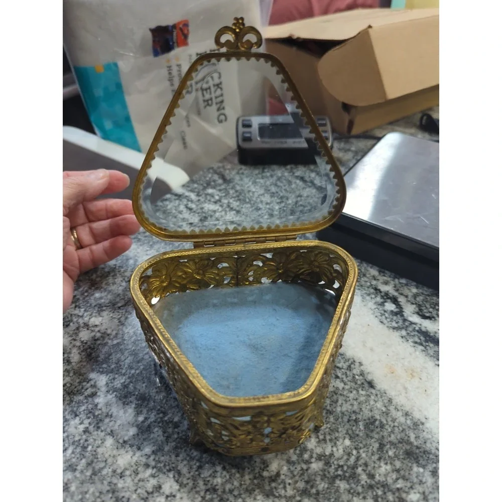 Vintage Ormolu Filigree Footed Jewelry Casket W/ Beveled Glass Ornate
